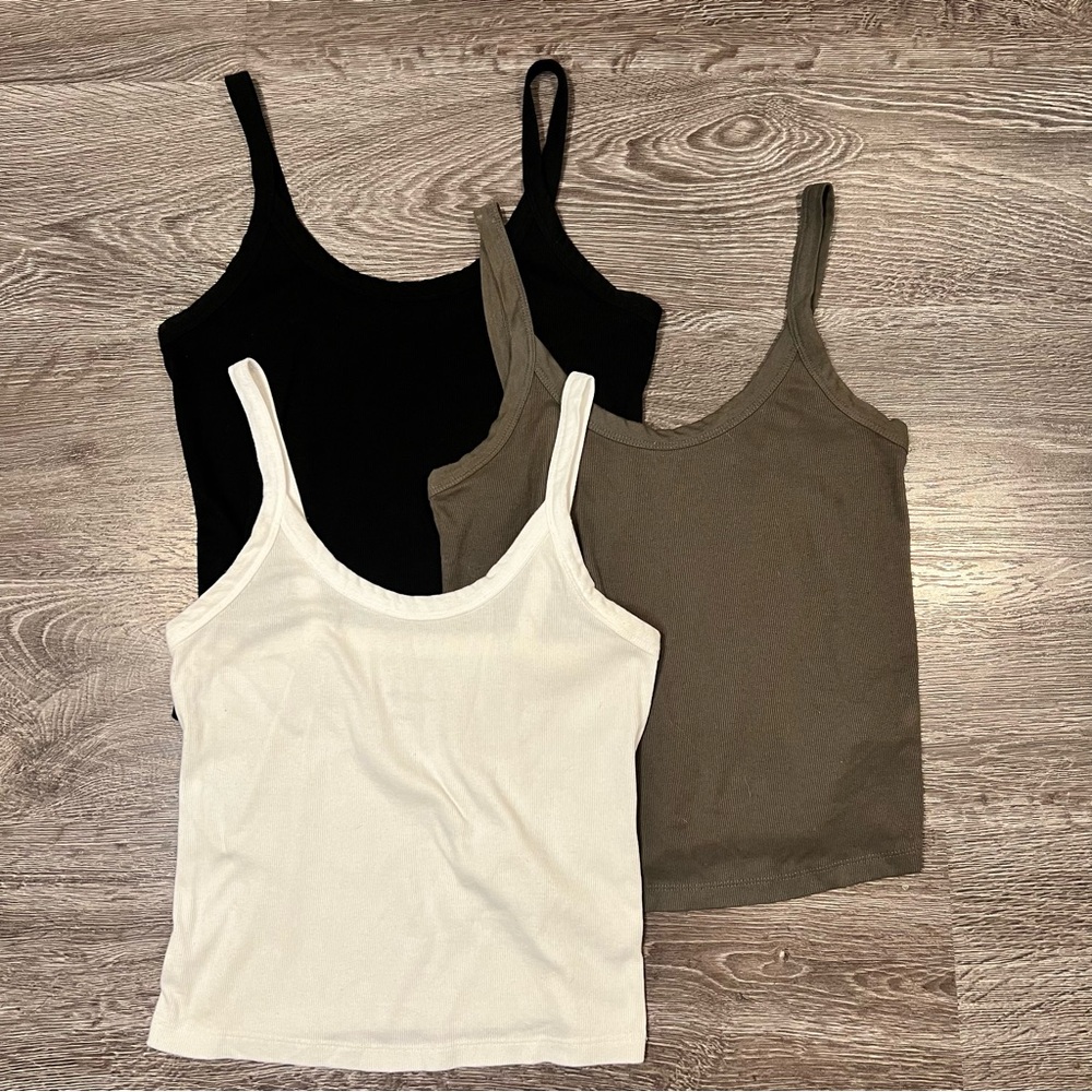 3 for $20 Wild Fable Black, Olive & White Fitted Camisoles Tops